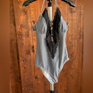 Cupshe Black and White Striped One Piece Swimsuit